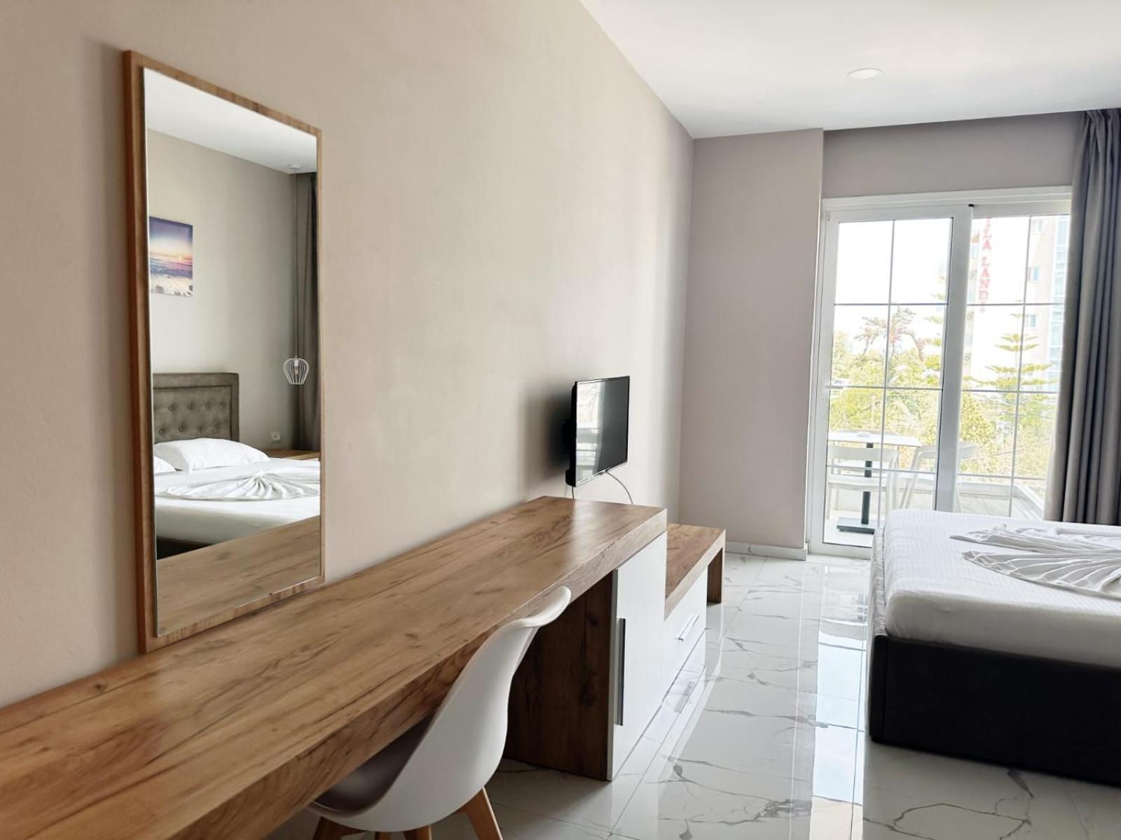Hotel Ioni-An Ksamil Dış mekan fotoğraf